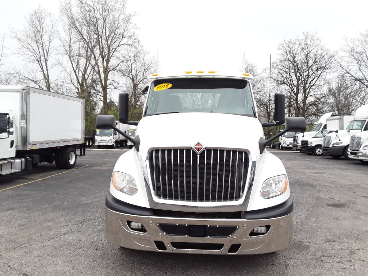 2018 Navistar International LT625 DAYCAB T/A 684183