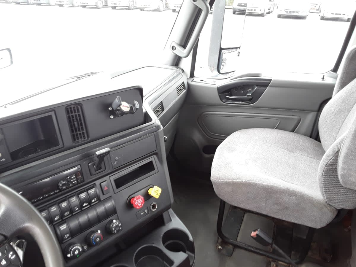 2018 Navistar International LT625 DAYCAB T/A 684183
