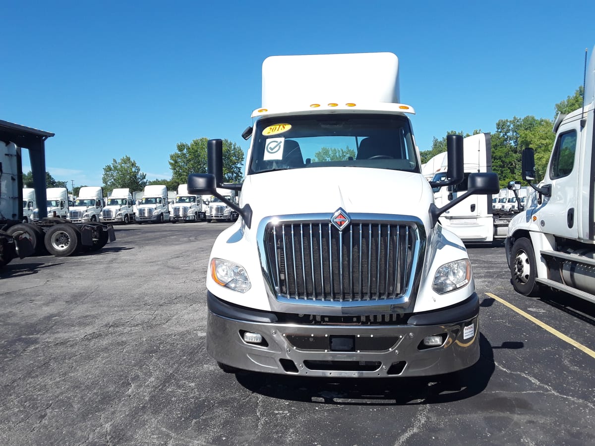 2018 Navistar International LT625 DAYCAB T/A 684188