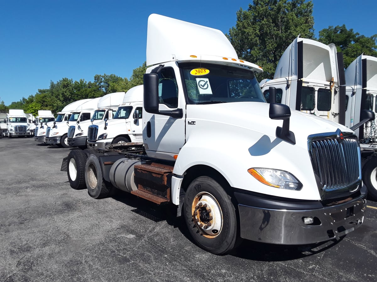 2018 Navistar International LT625 DAYCAB T/A 684188