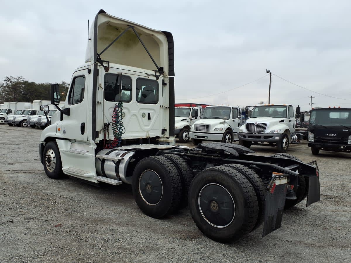 2018 Freightliner/Mercedes CASCADIA 125 684196