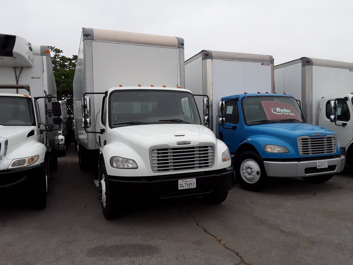 2018 Freightliner/Mercedes M2 106 684205