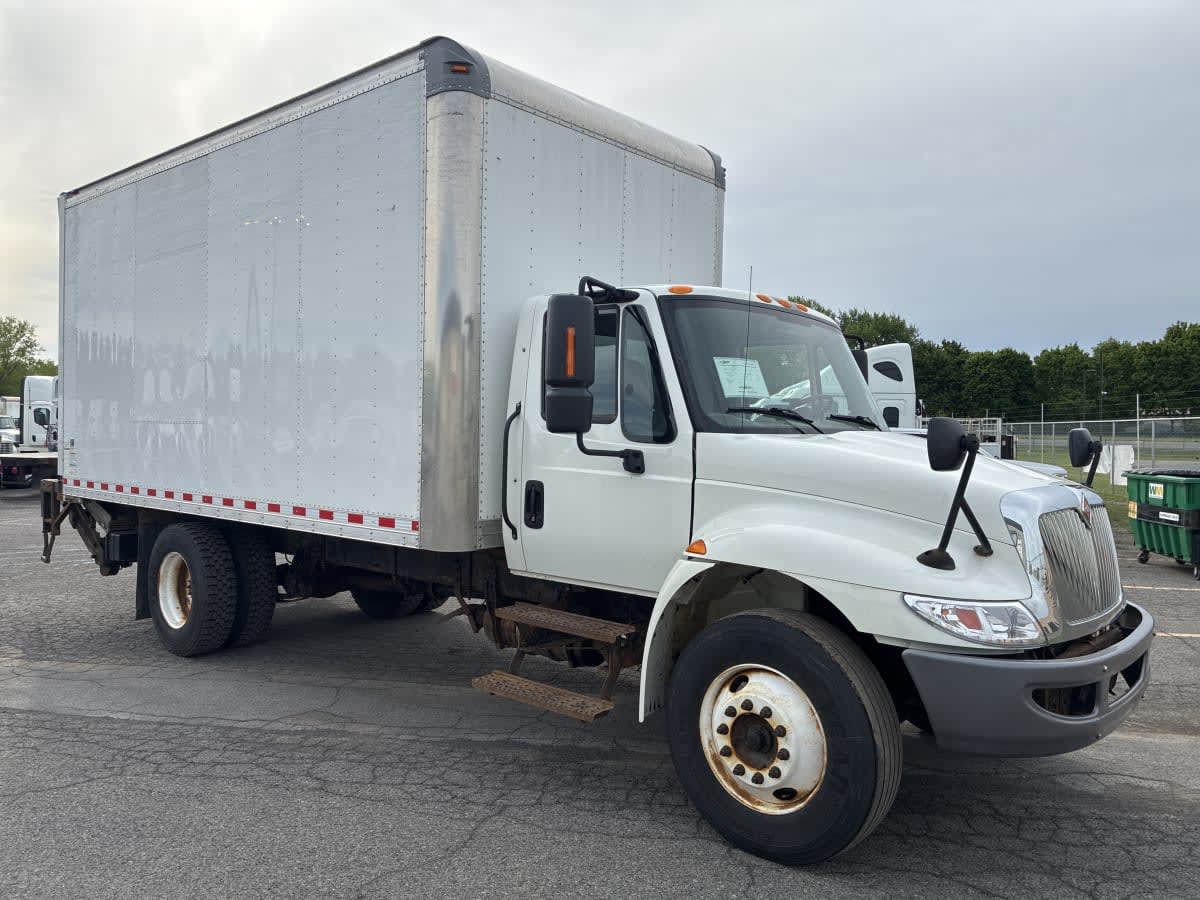 2018 Navistar International 4300 684212