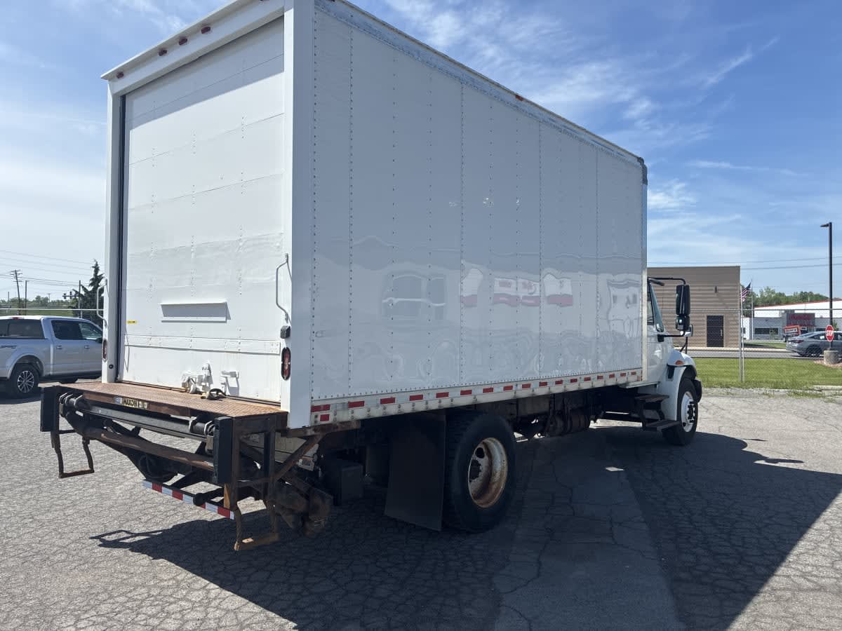 2018 Navistar International 4300 684213