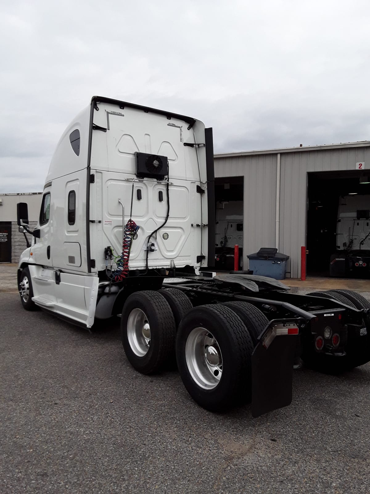 2018 Freightliner/Mercedes CASCADIA 125 684253