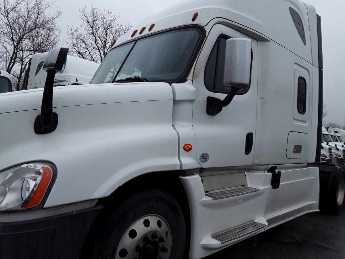 2018 Freightliner/Mercedes CASCADIA 125 684256