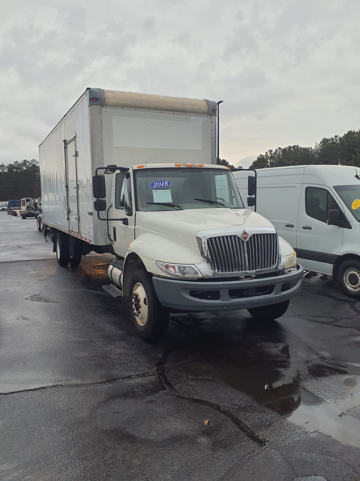 2018 Navistar International 4300 684309