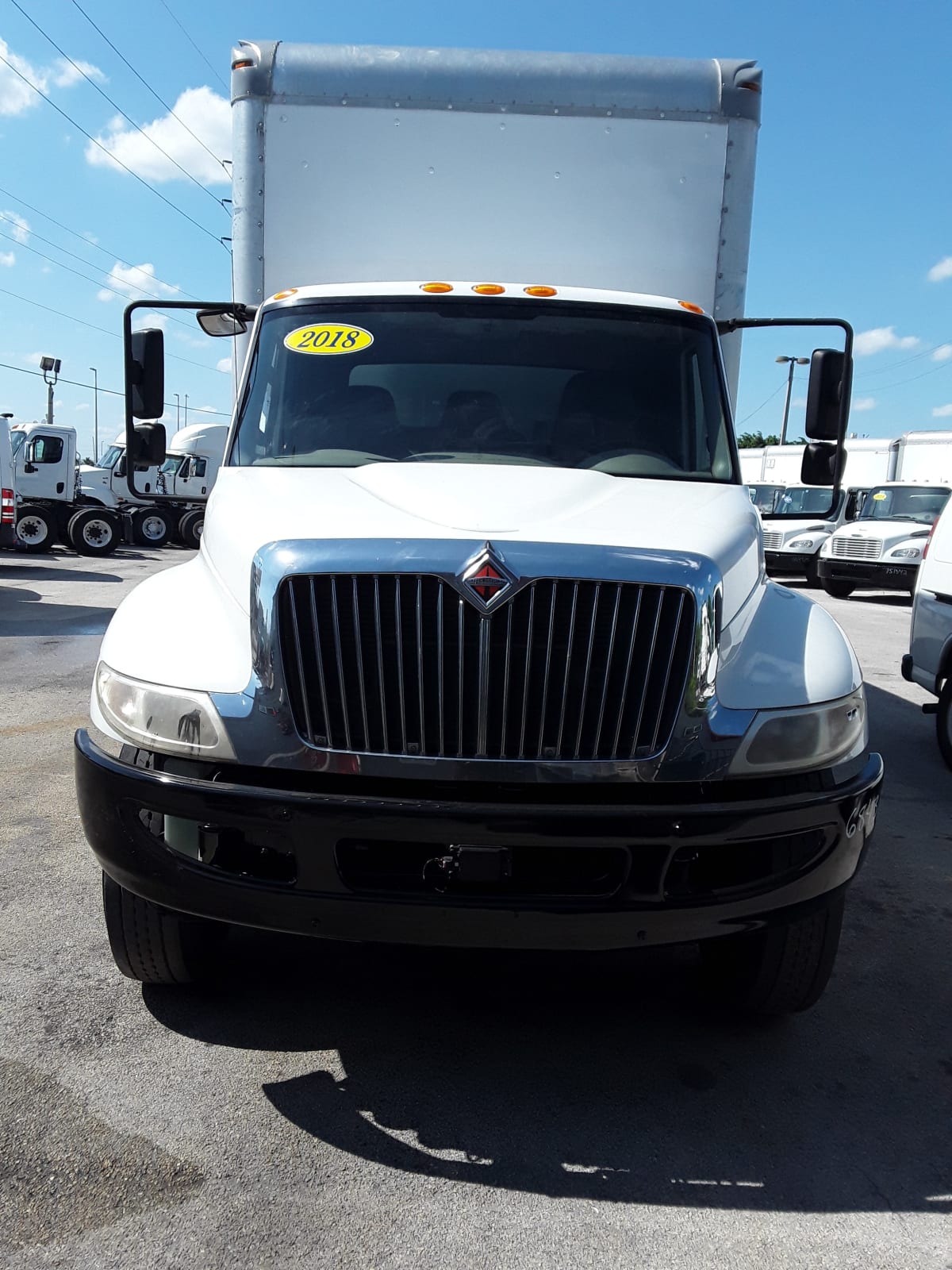 2018 Navistar International 4300 684310