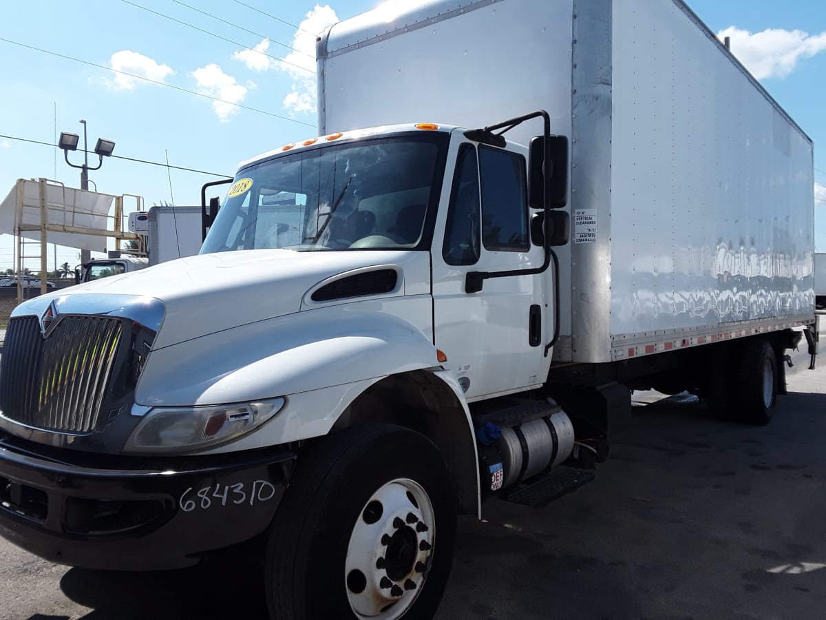 2018 Navistar International 4300 684310