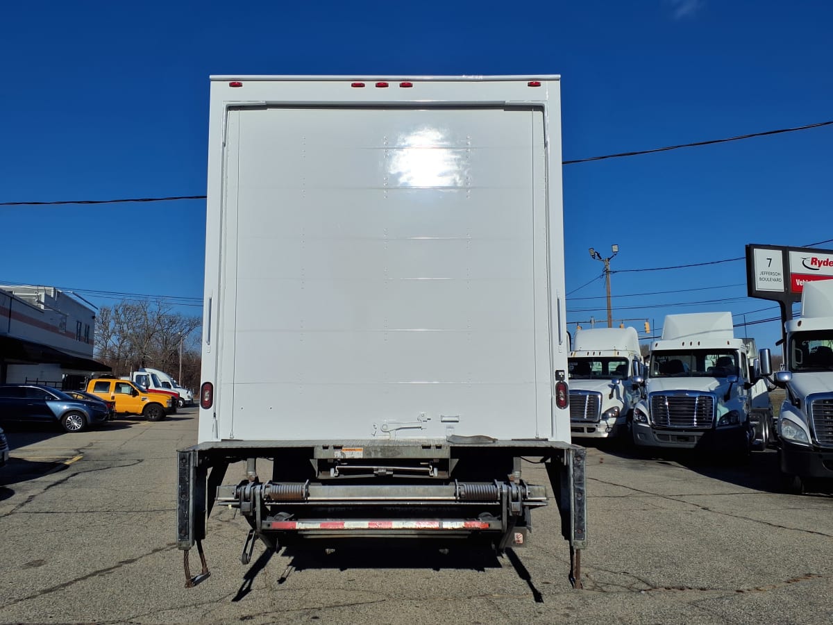 2018 Navistar International 4300 684343