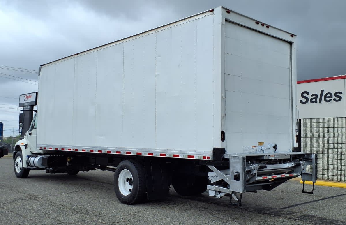 2018 Navistar International 4300 684345