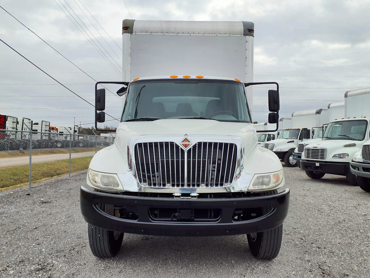 2018 Navistar International 4300 684358