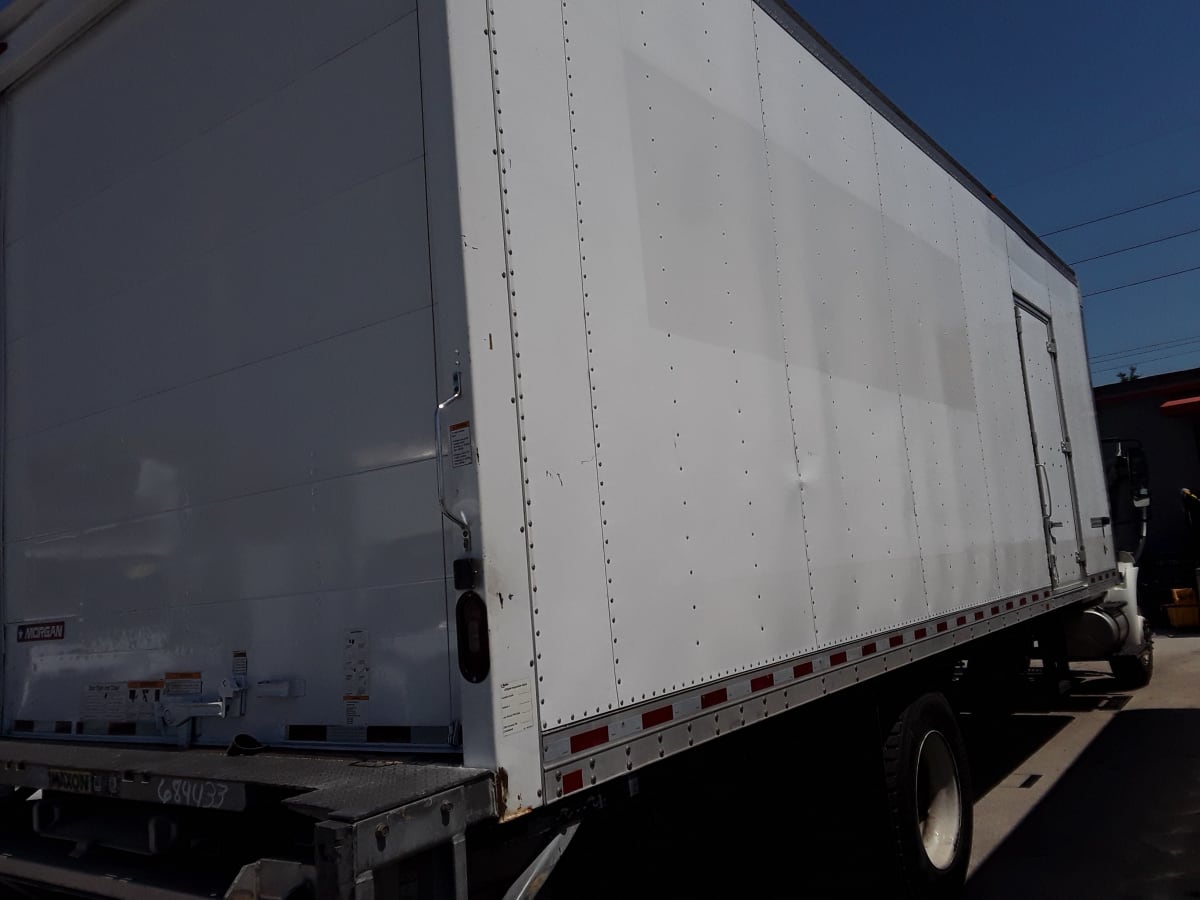 2018 Navistar International 4300 684433