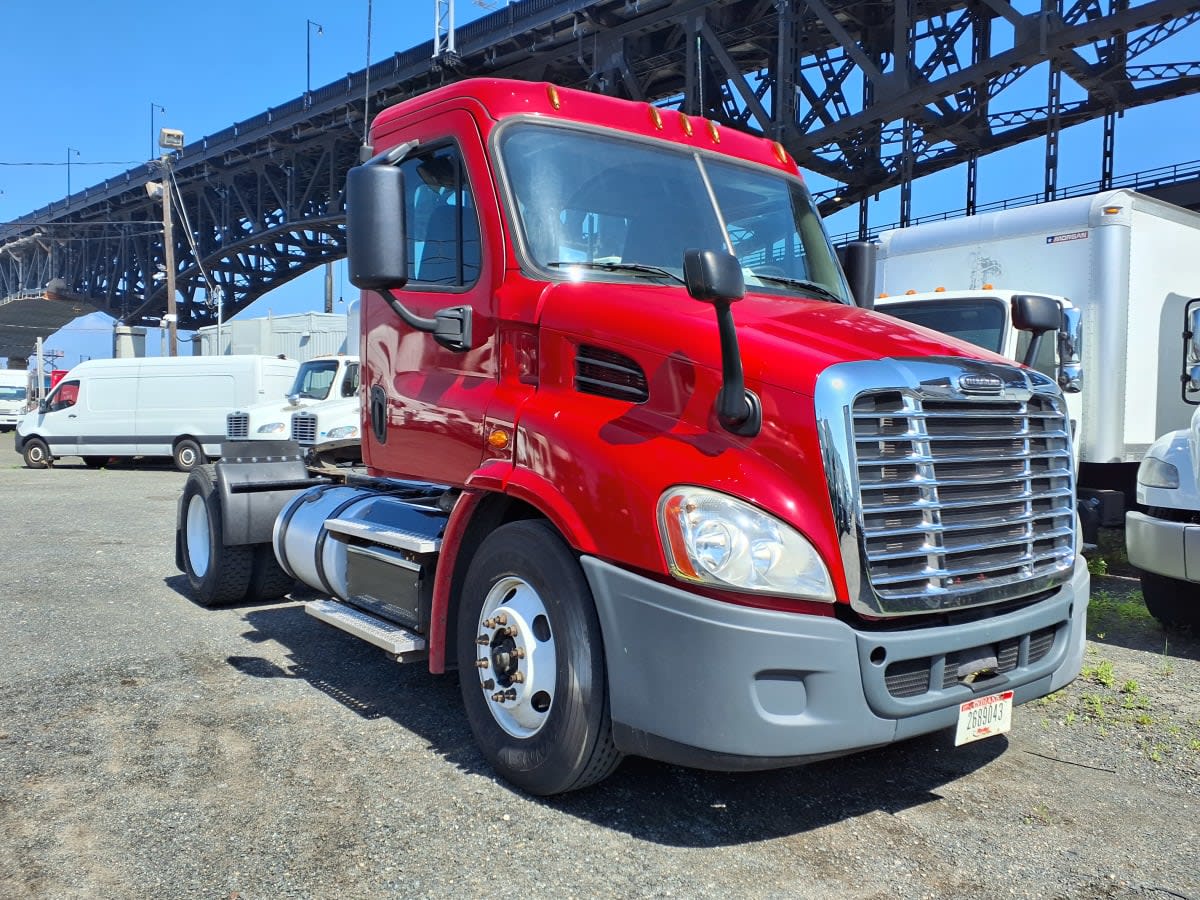 2018 Freightliner - image 1