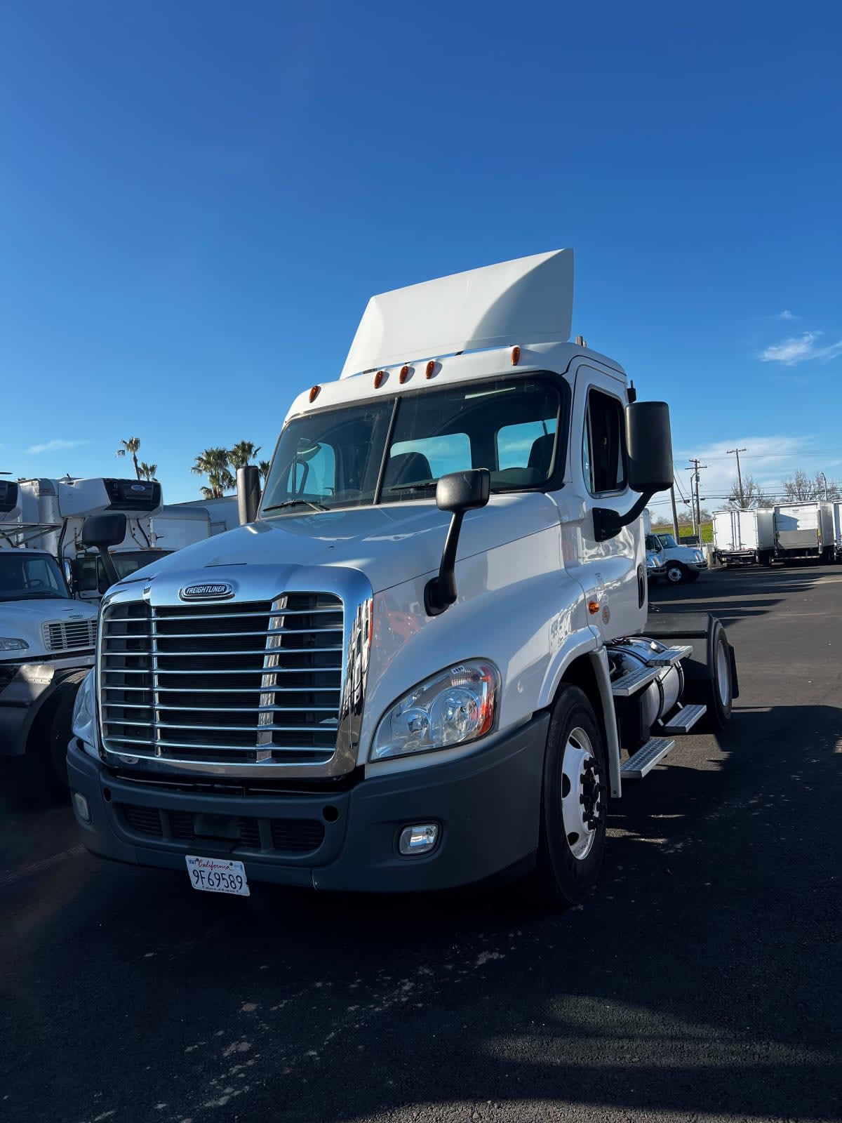 2018 Freightliner - image 1
