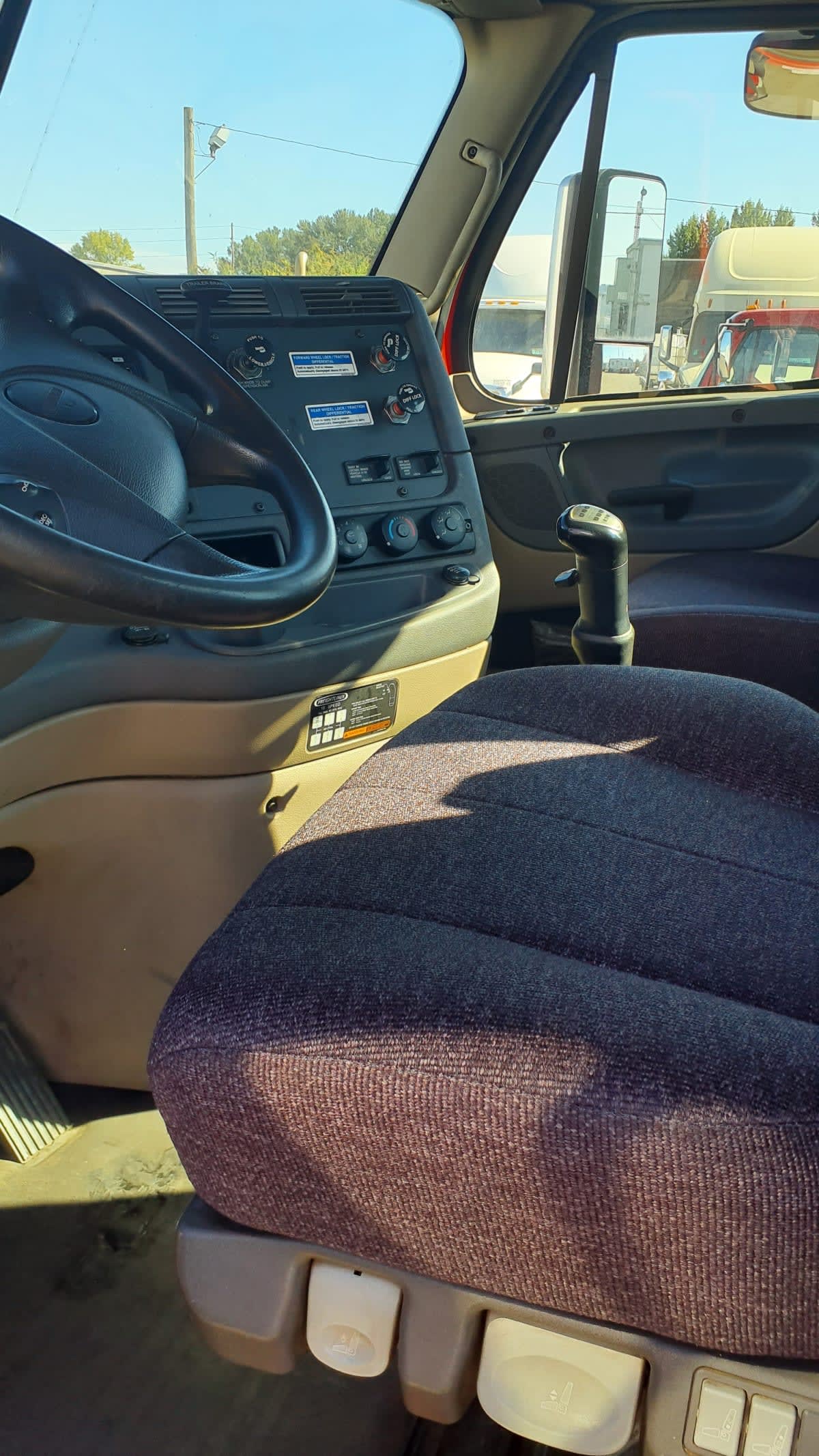 2018 Freightliner Cascadia in Tacoma, WA — photo 7