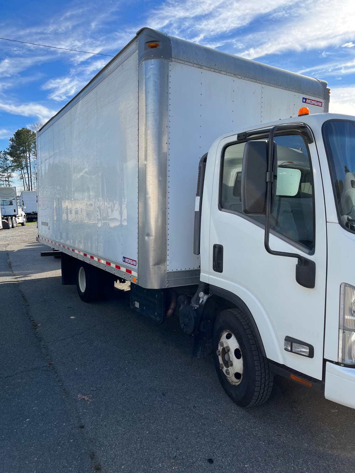 2017 Isuzu NPR 684564