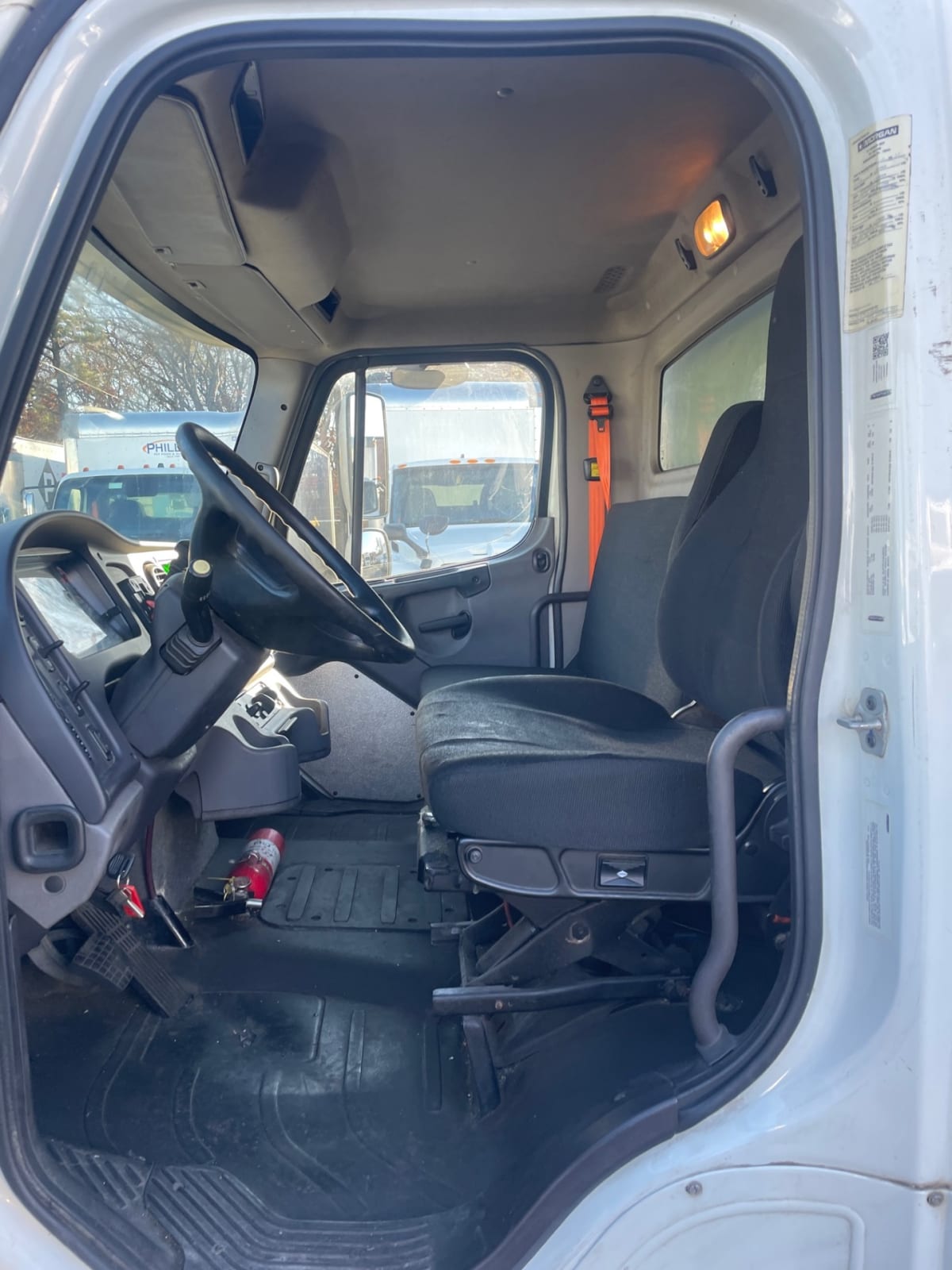 2018 Freightliner/Mercedes M2 106 684565