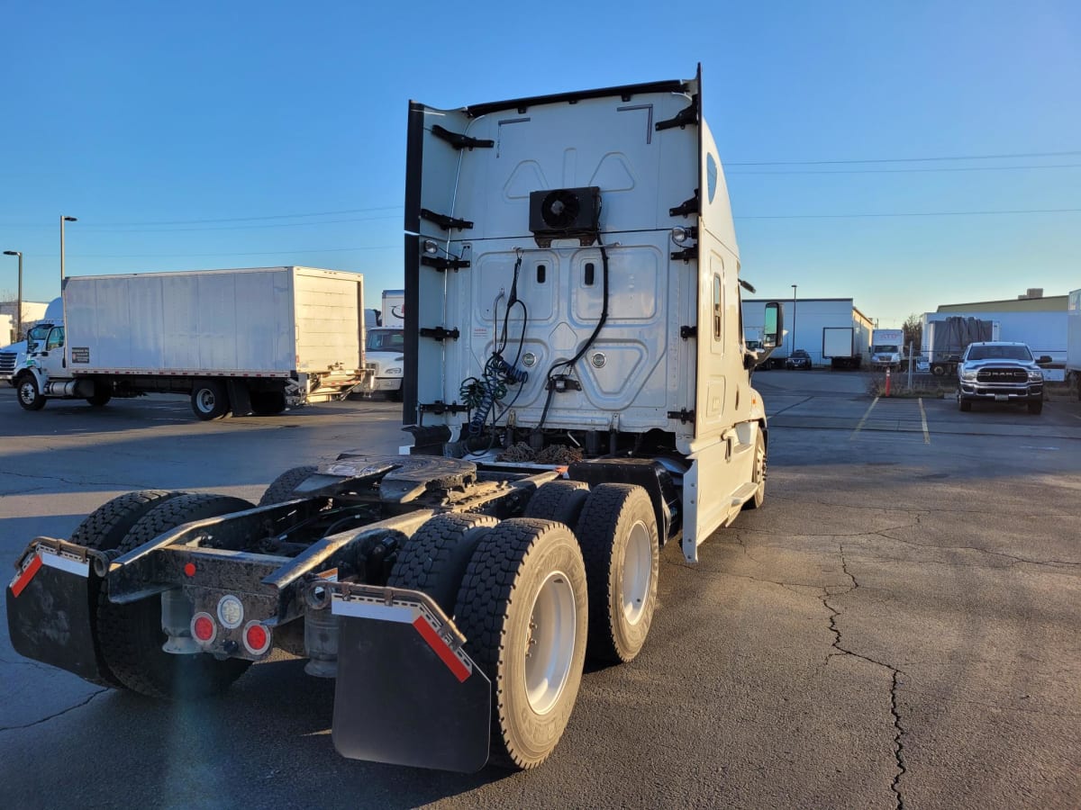 2018 Freightliner/Mercedes CASCADIA 125 684628