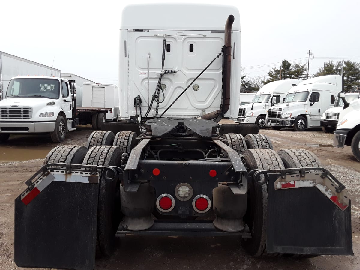 2018 Freightliner/Mercedes CASCADIA 125 684639