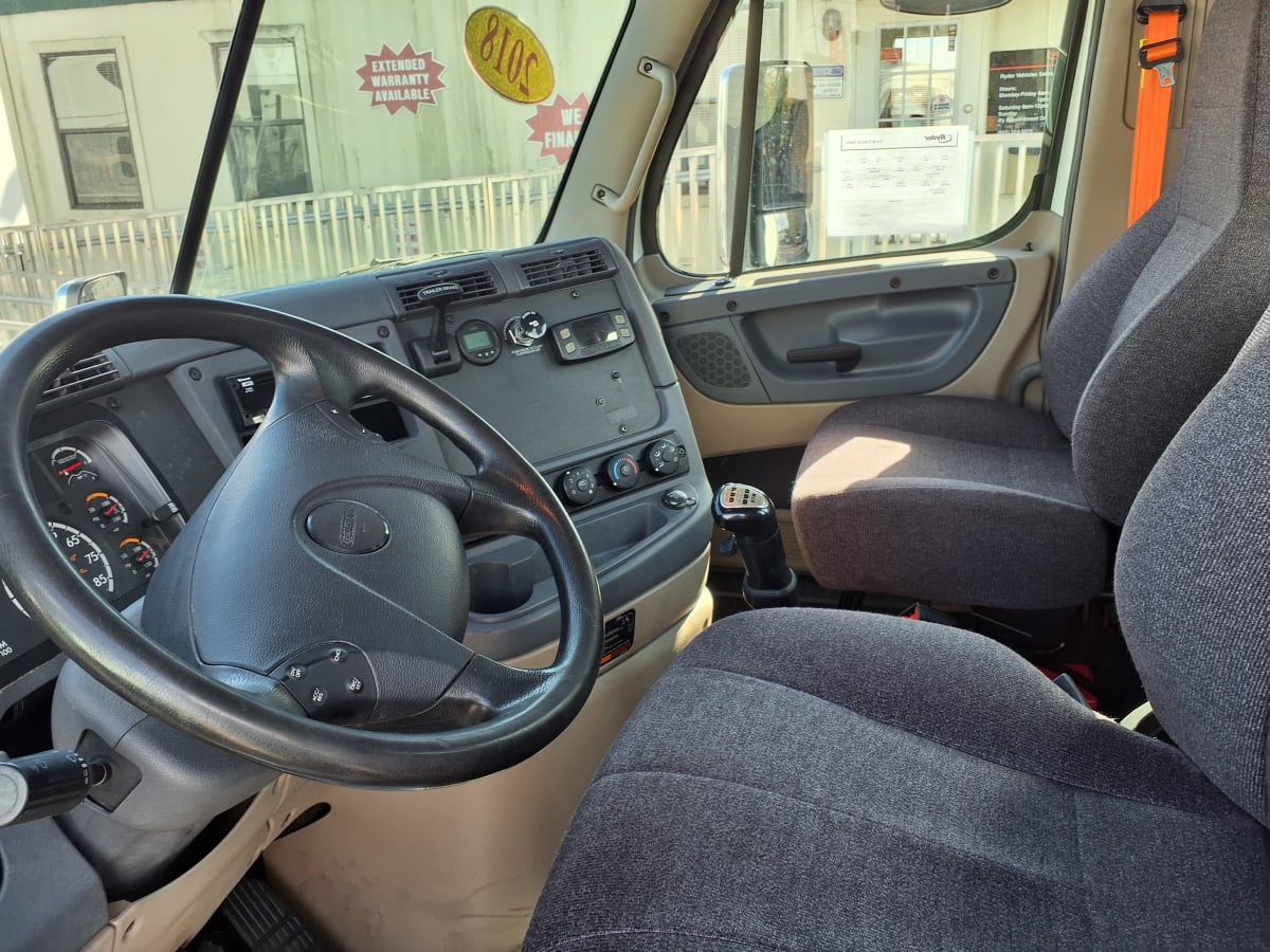 2018 Freightliner/Mercedes CASCADIA 125 684641