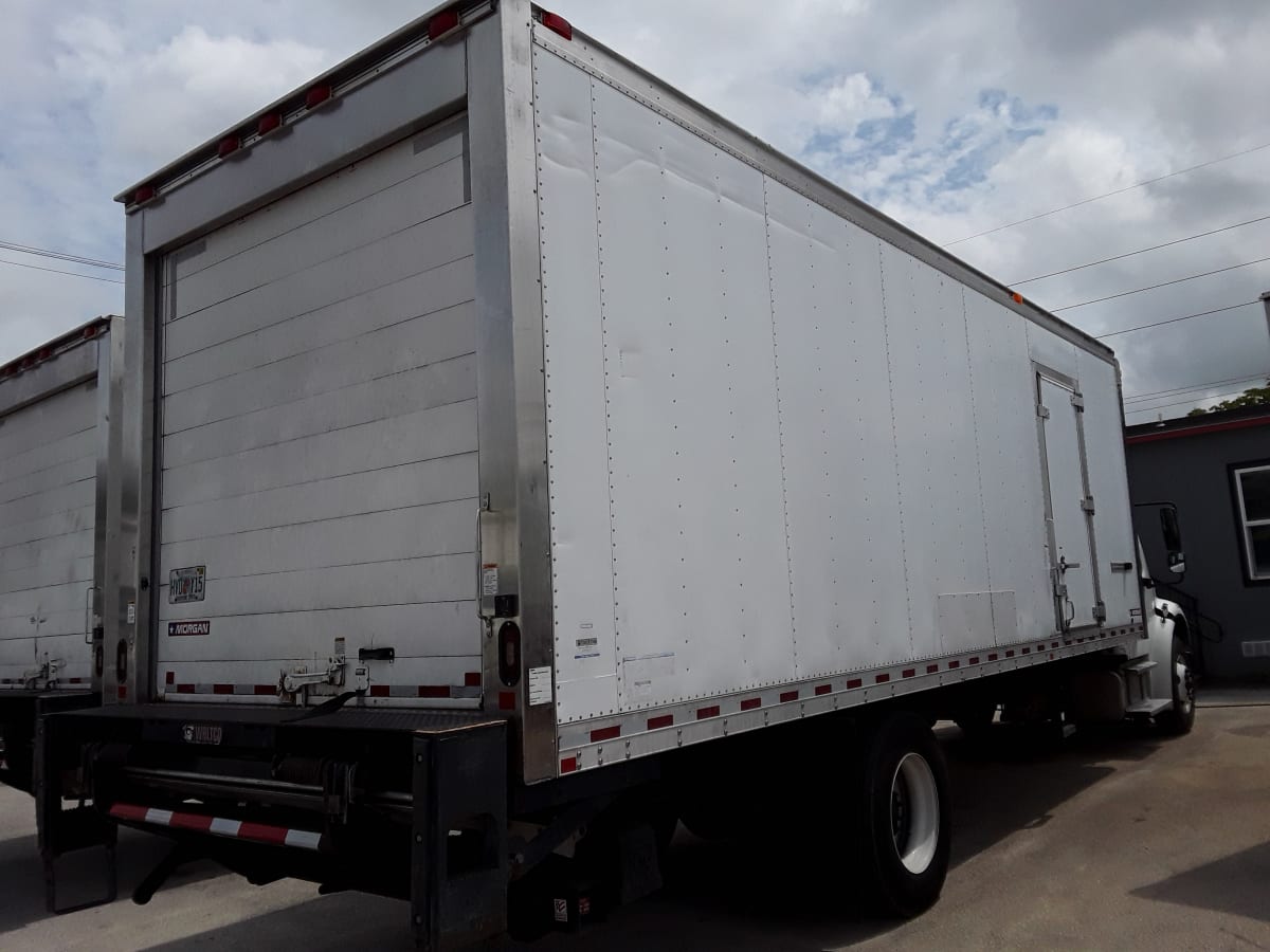 2018 Freightliner/Mercedes M2 106 684685