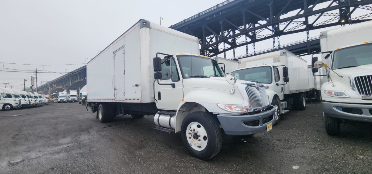 2018 Navistar International 4300 684695