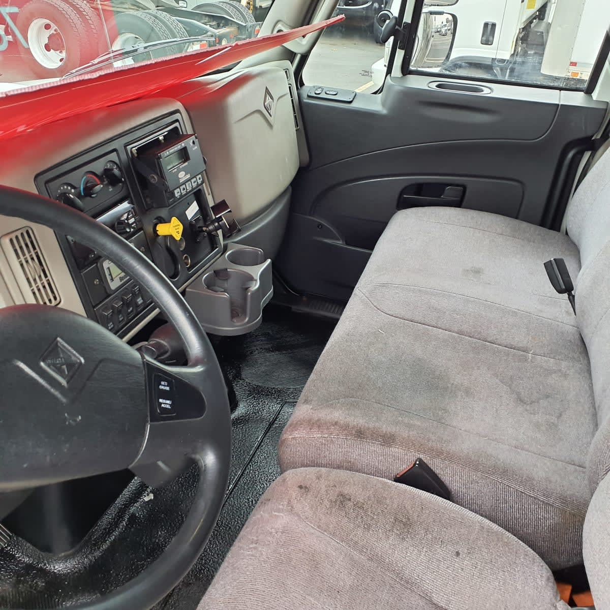 2018 Navistar International 4300 684705