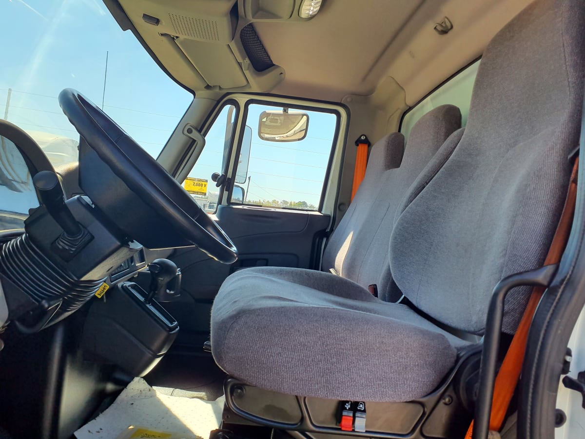 2018 Navistar International 4300 684718