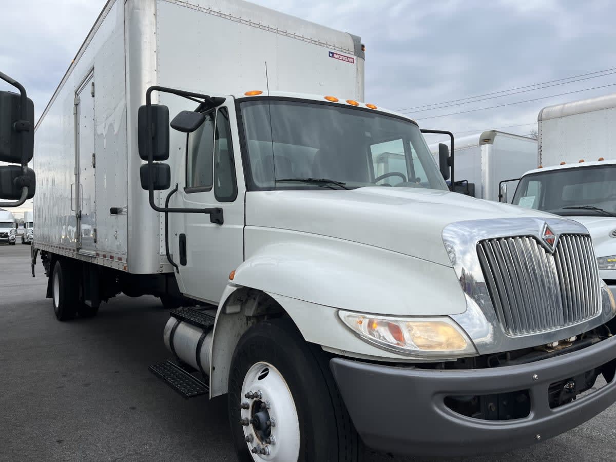 2018 Navistar International 4300 684744