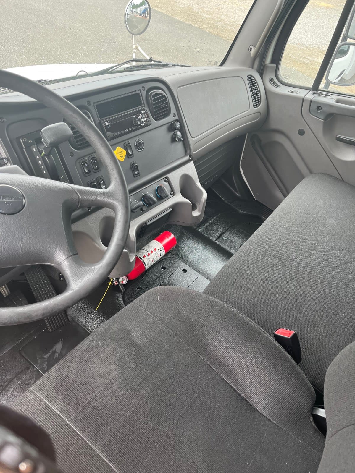 2018 Freightliner/Mercedes M2 106 684803