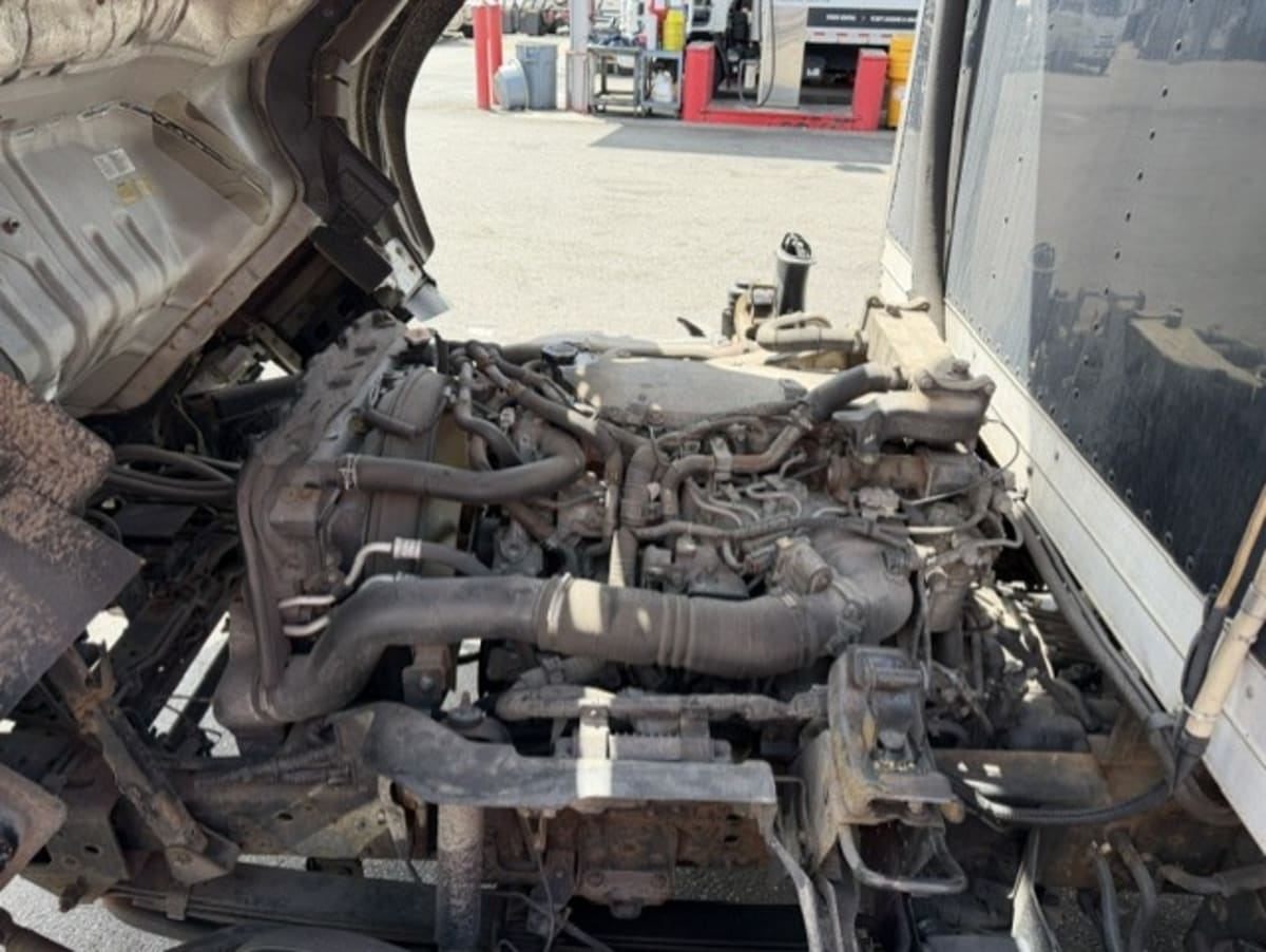 2017 Isuzu NPR 684808