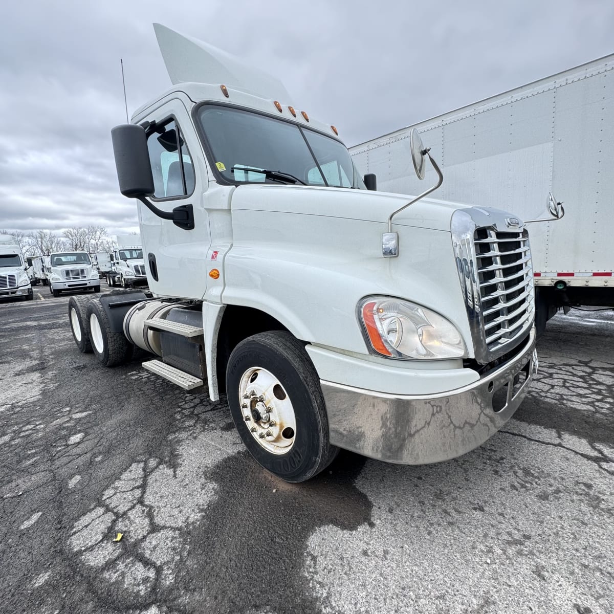 2018 Freightliner/Mercedes CASCADIA 125 684847