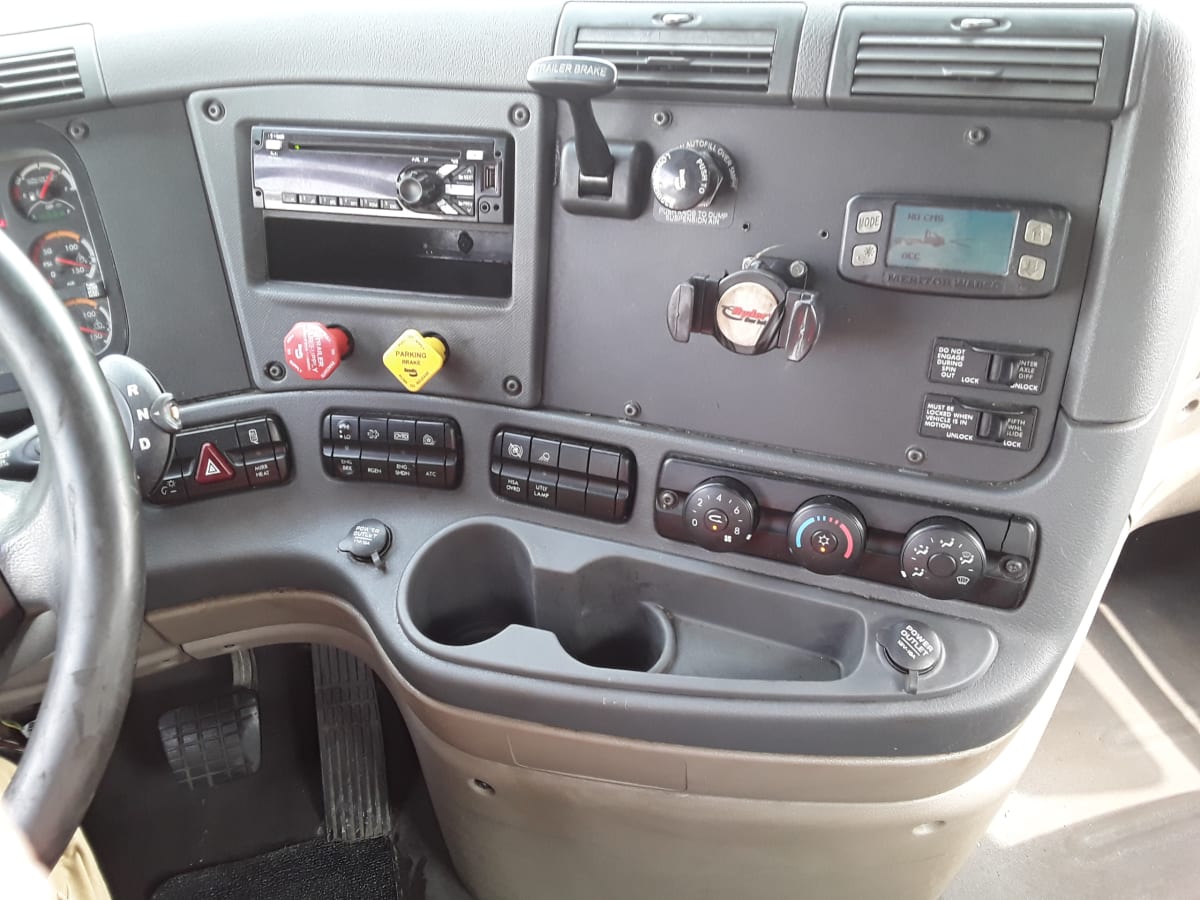 2018 Freightliner/Mercedes CASCADIA 125 684848