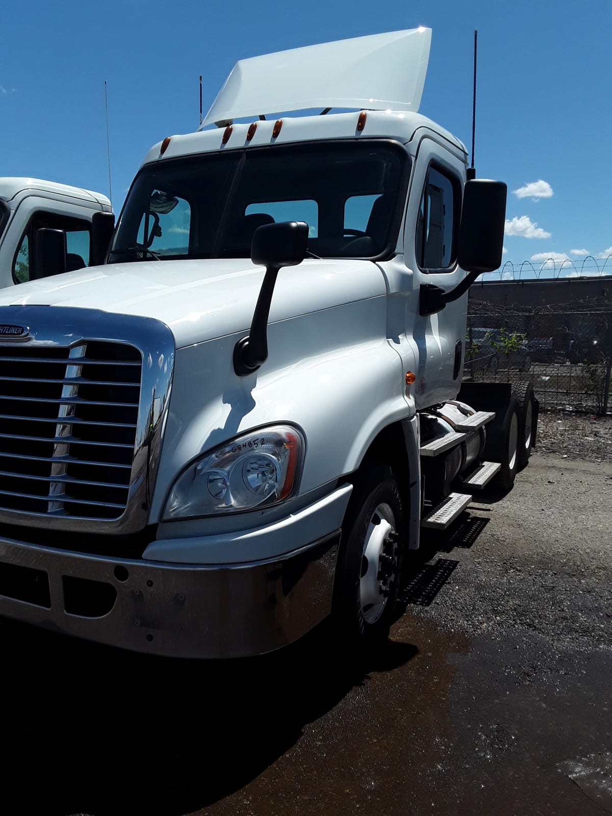 2018 Freightliner/Mercedes CASCADIA 125 684852