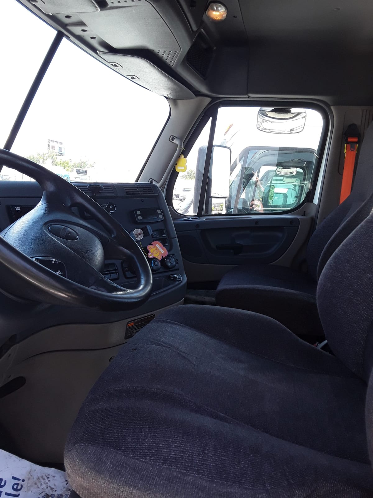 2018 Freightliner/Mercedes CASCADIA 125 684852