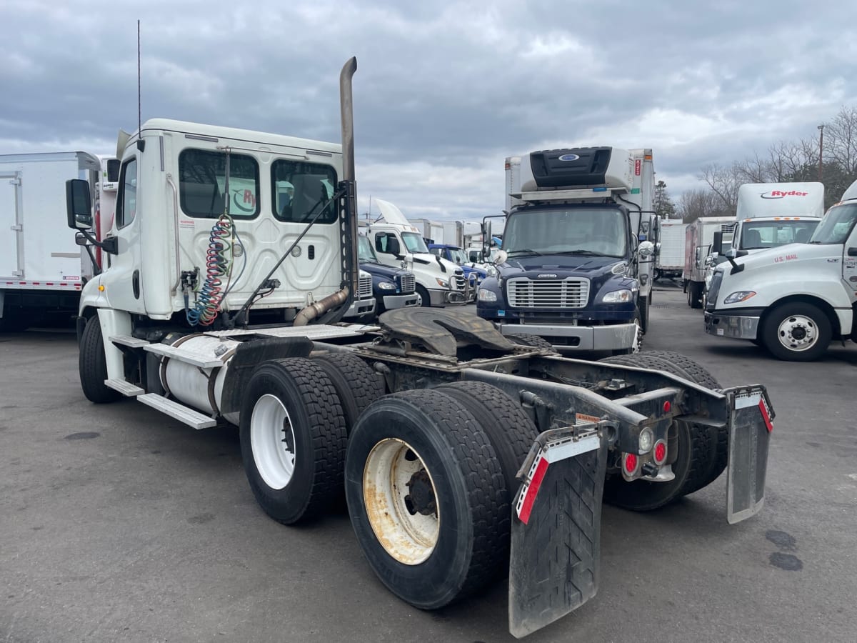 2018 Freightliner/Mercedes CASCADIA 125 684861