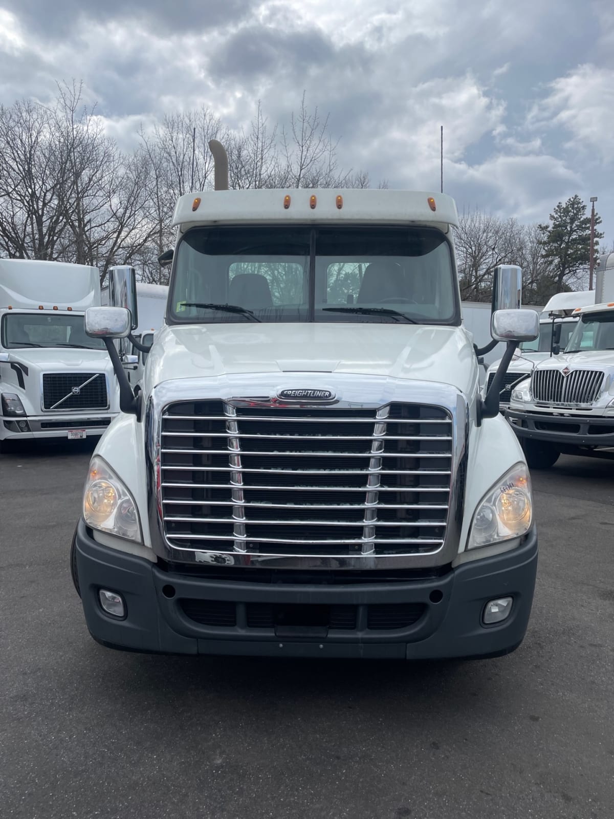 2018 Freightliner/Mercedes CASCADIA 125 684861