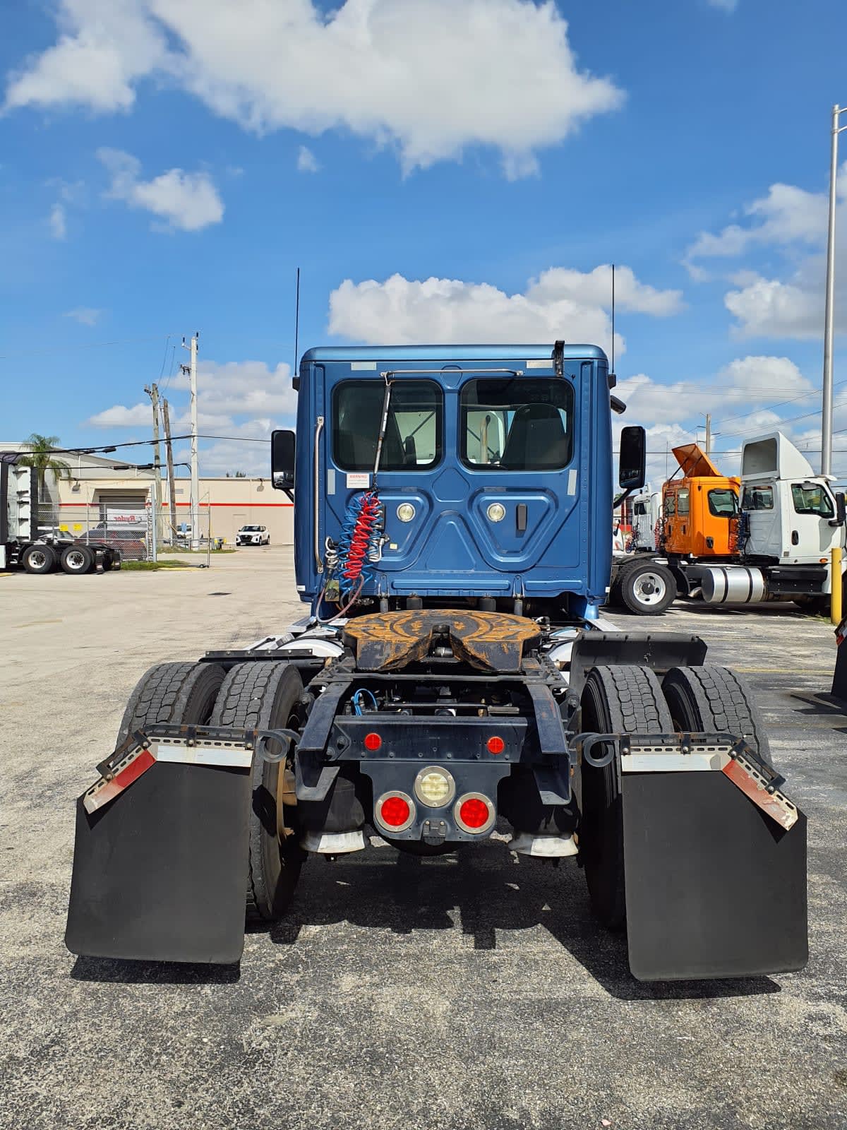 2018 Freightliner/Mercedes CASCADIA 113 684893