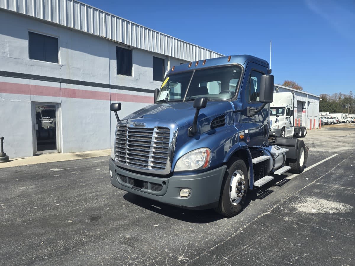 2018 Freightliner - image 3