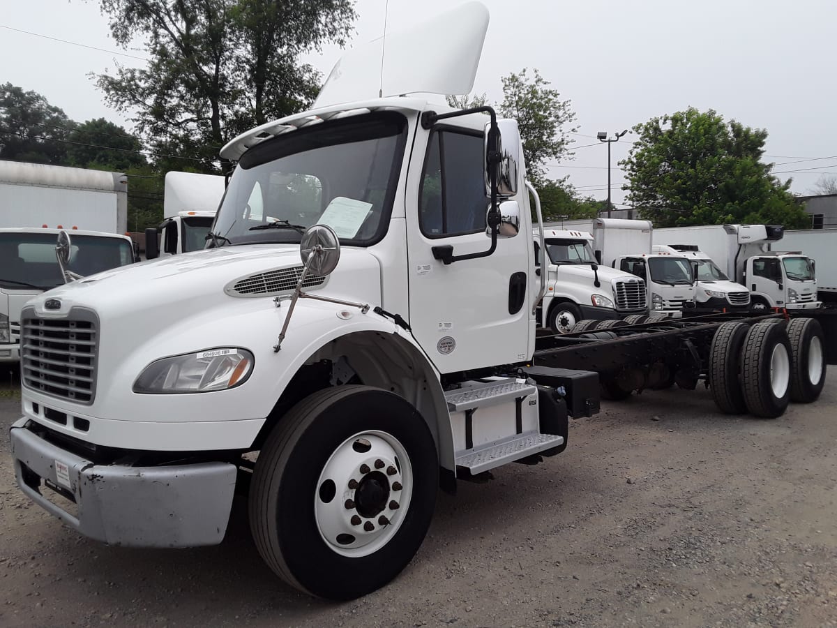 2018 Freightliner/Mercedes M2 106 684926