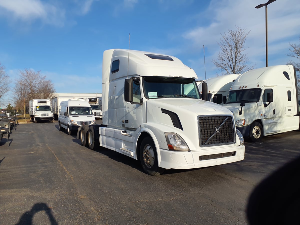 2018 Volvo VNL64TRACTOR 684991