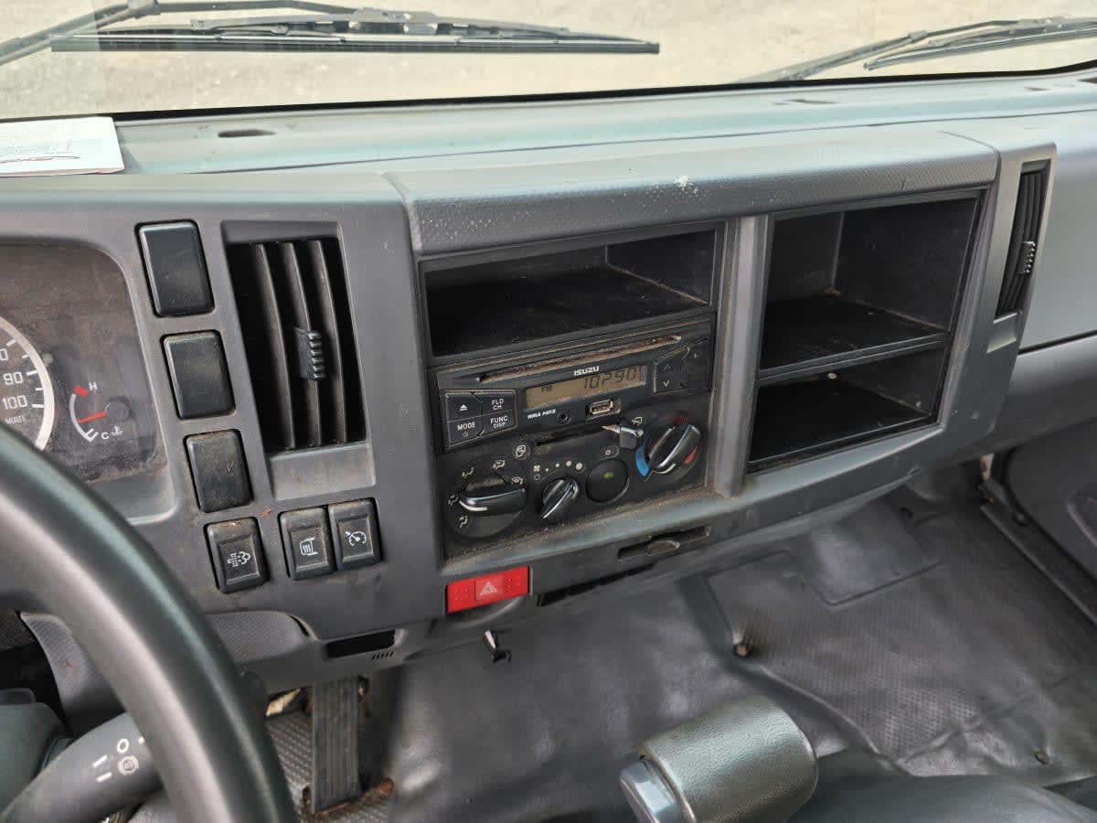 2017 Isuzu NPR HD 685034