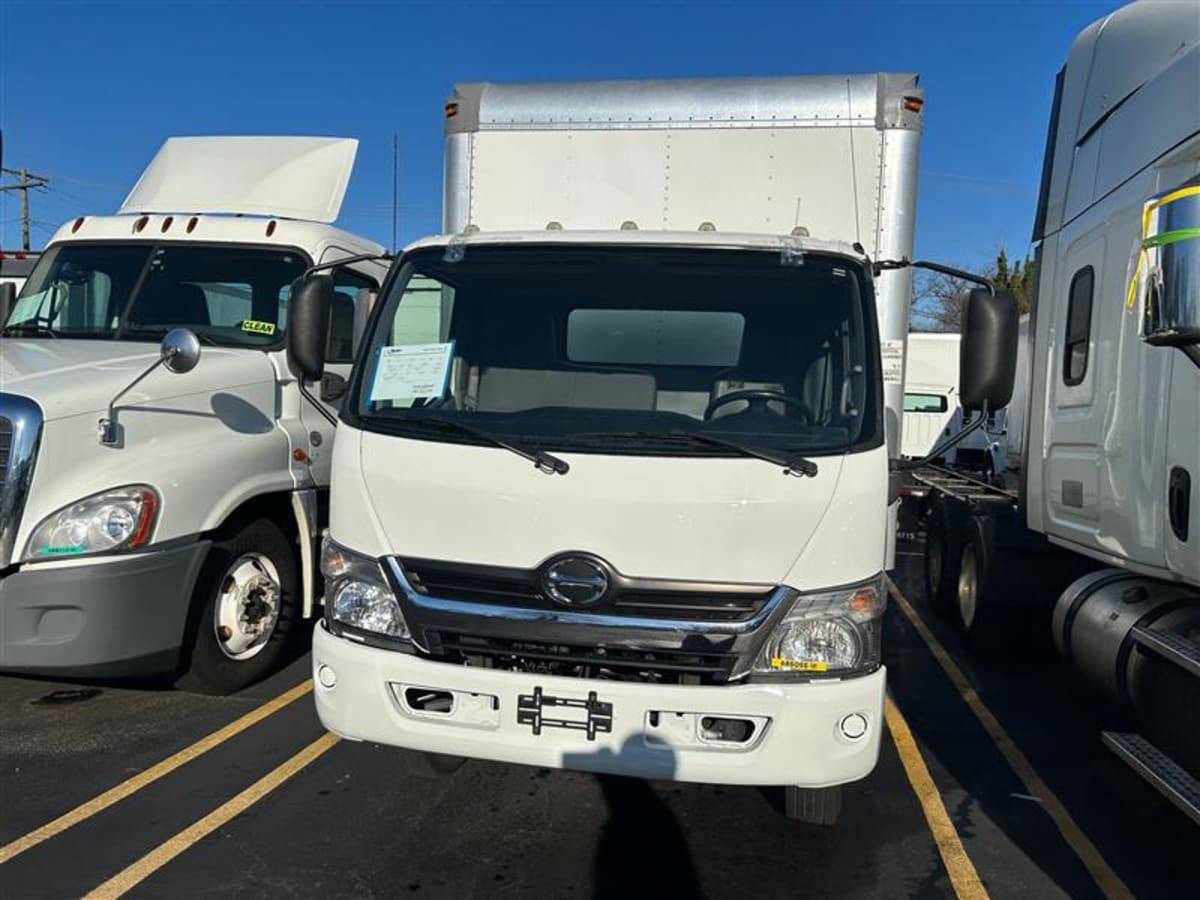 2018 Hino HINO 195 685055