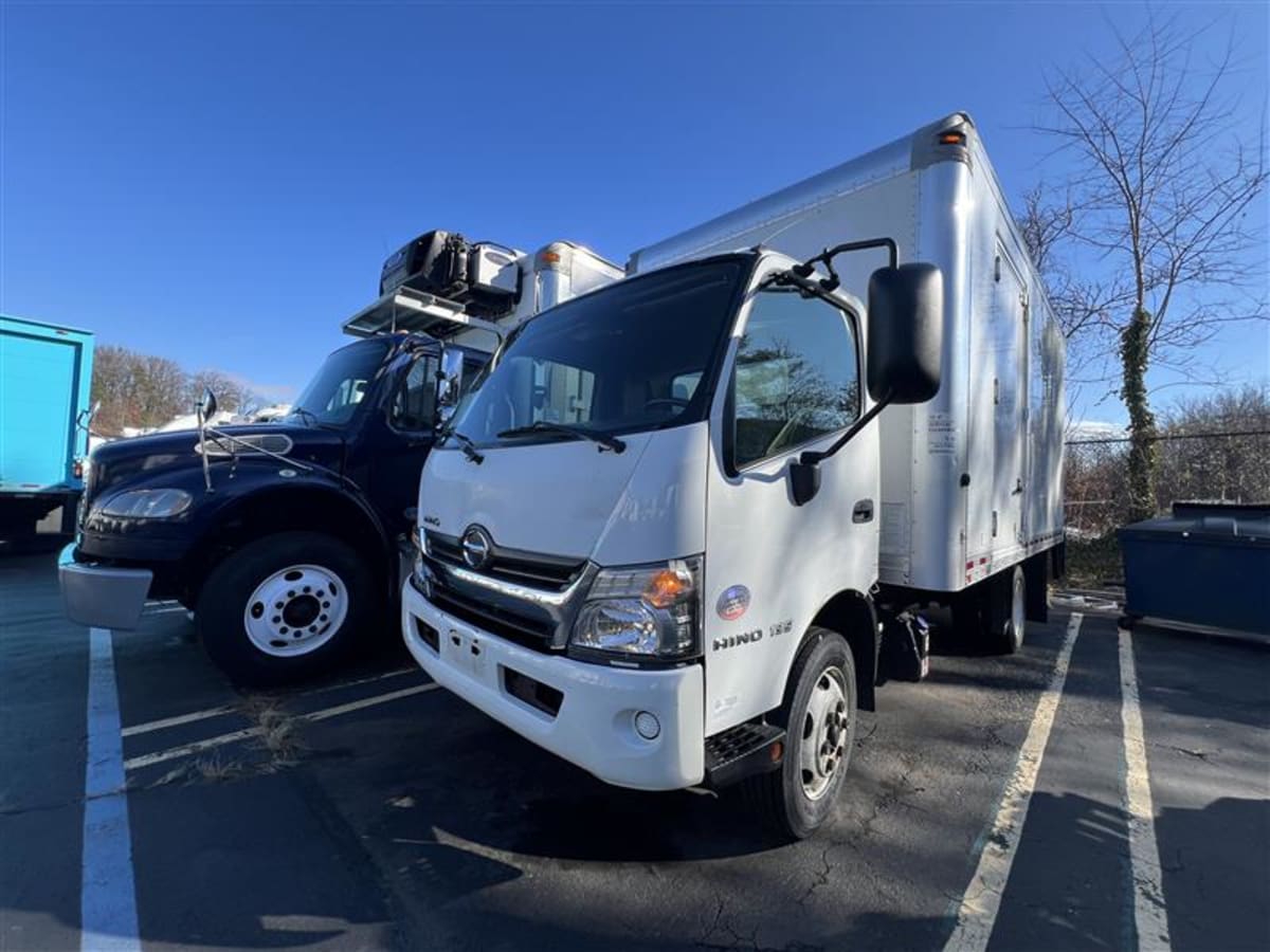 2018 Hino HINO 195 685057