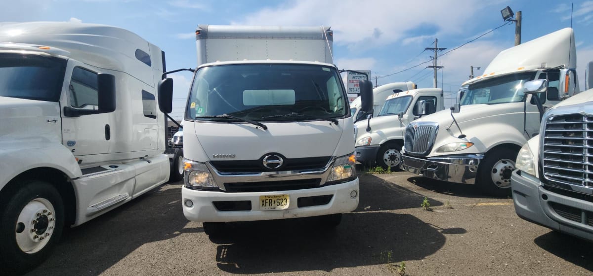 2018 Hino HINO 195 685061