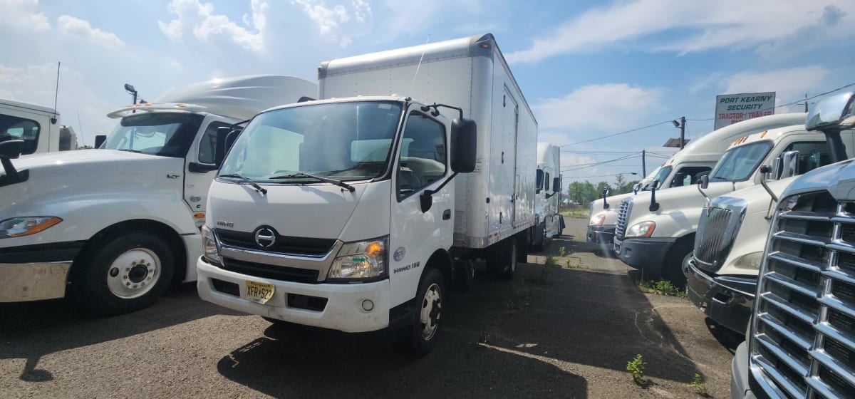 2018 Hino HINO 195 685061