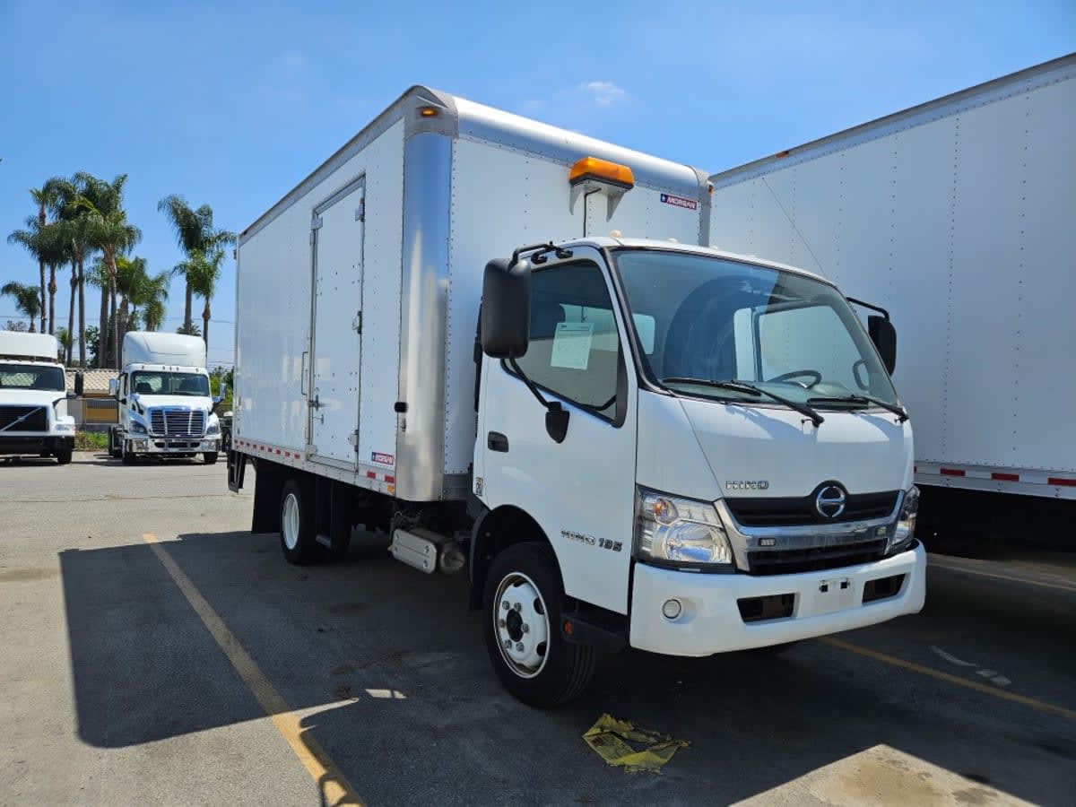 2018 Hino HINO 195 685071