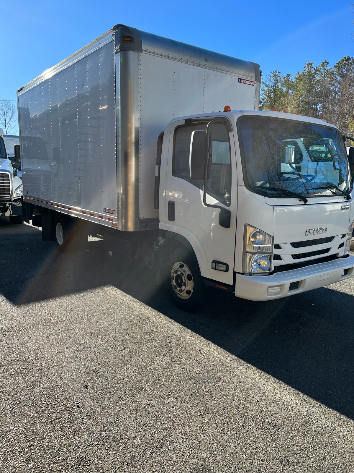 2017 Isuzu NPR 685086