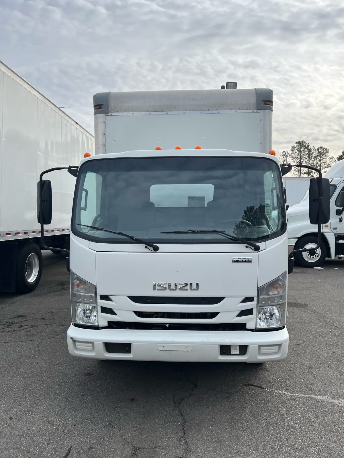 2017 Isuzu NPR HD 685135